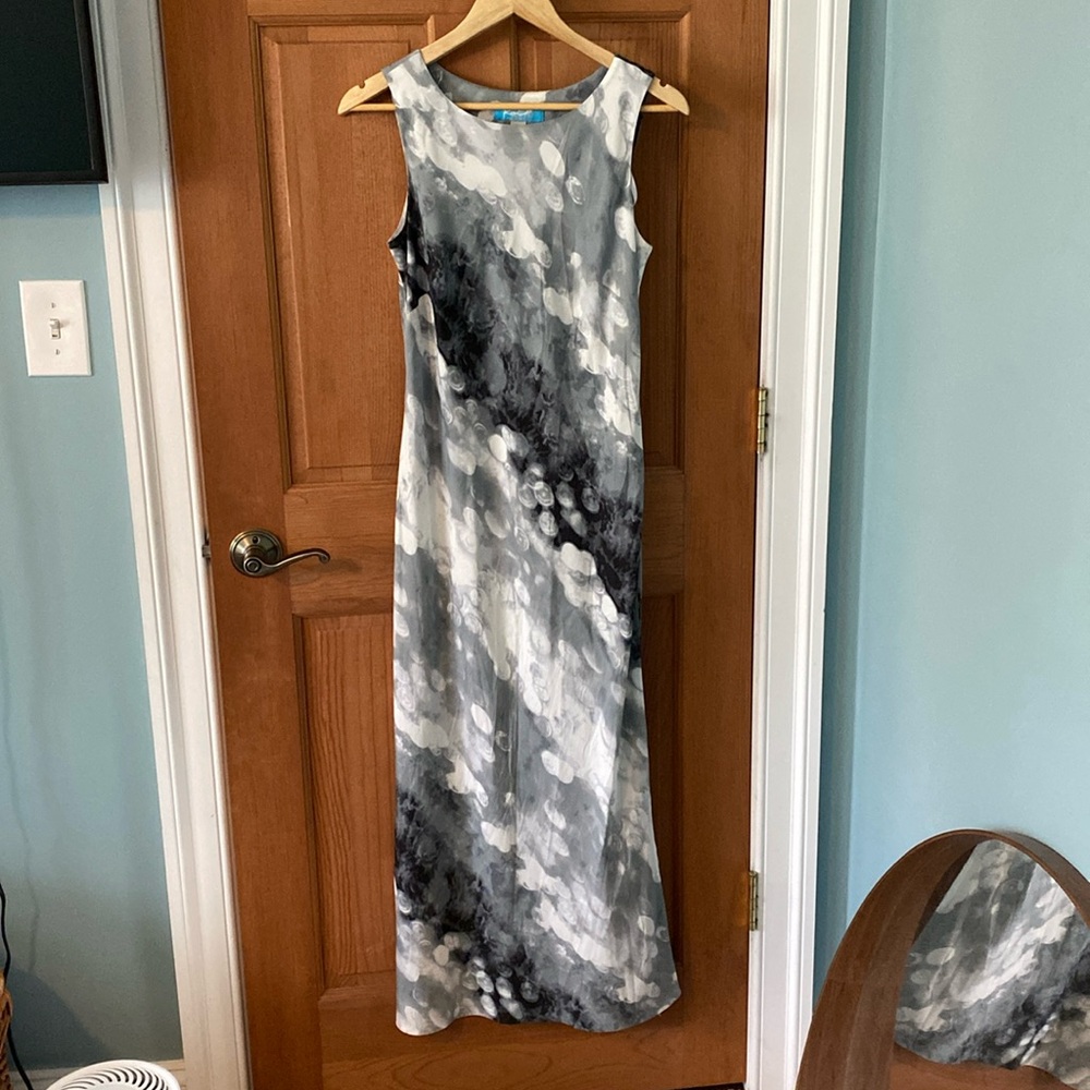 Kai Clothing Gray and White Long Dress Size small Made in Hawaii